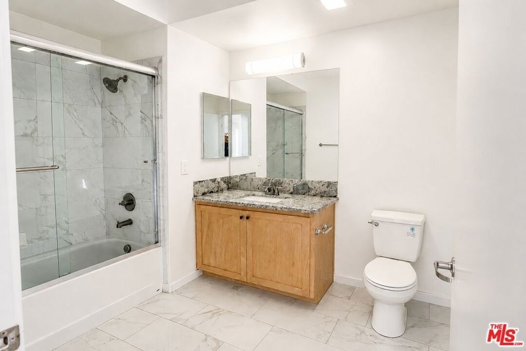 12132 Hart Street - Photo 16