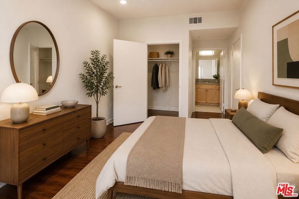 12132 Hart Street - Photo 9