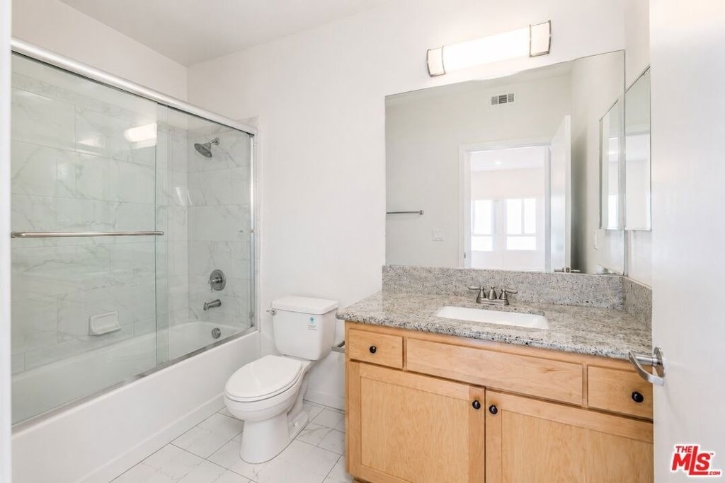 12132 Hart Street - Photo 12