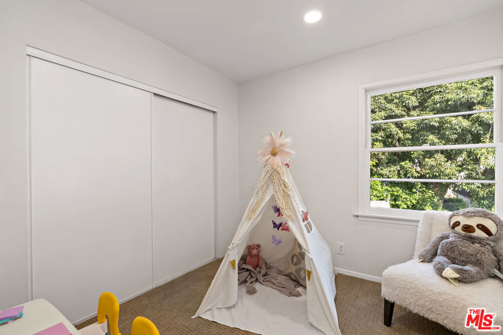 620 N Cherokee Avenue - Photo 13