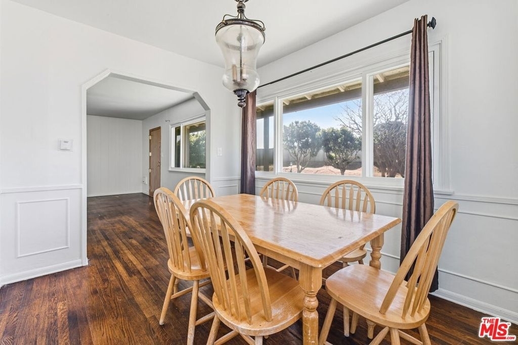 6651 W 88th Street - Photo 5
