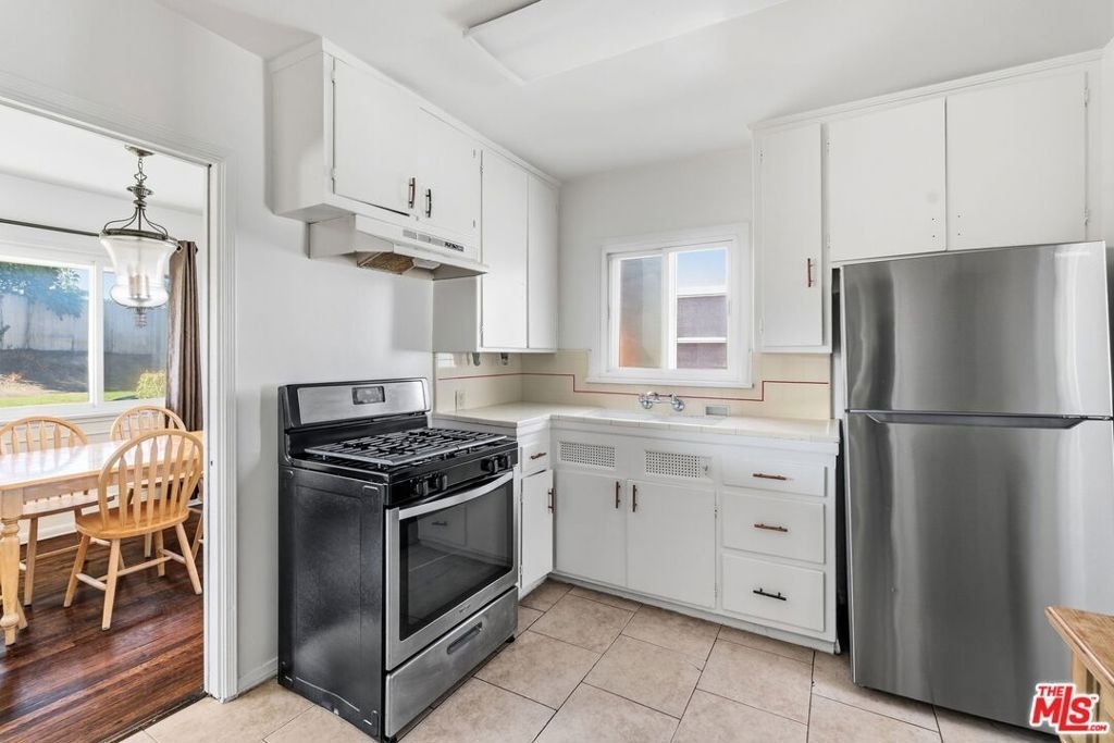 6651 W 88th Street - Photo 7