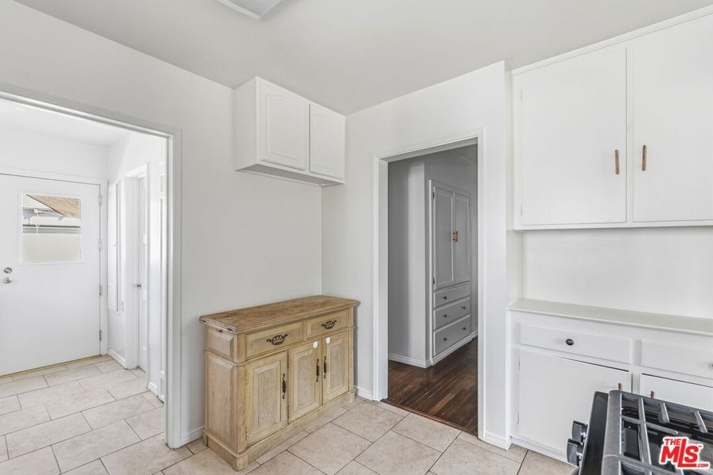 6651 W 88th Street - Photo 20