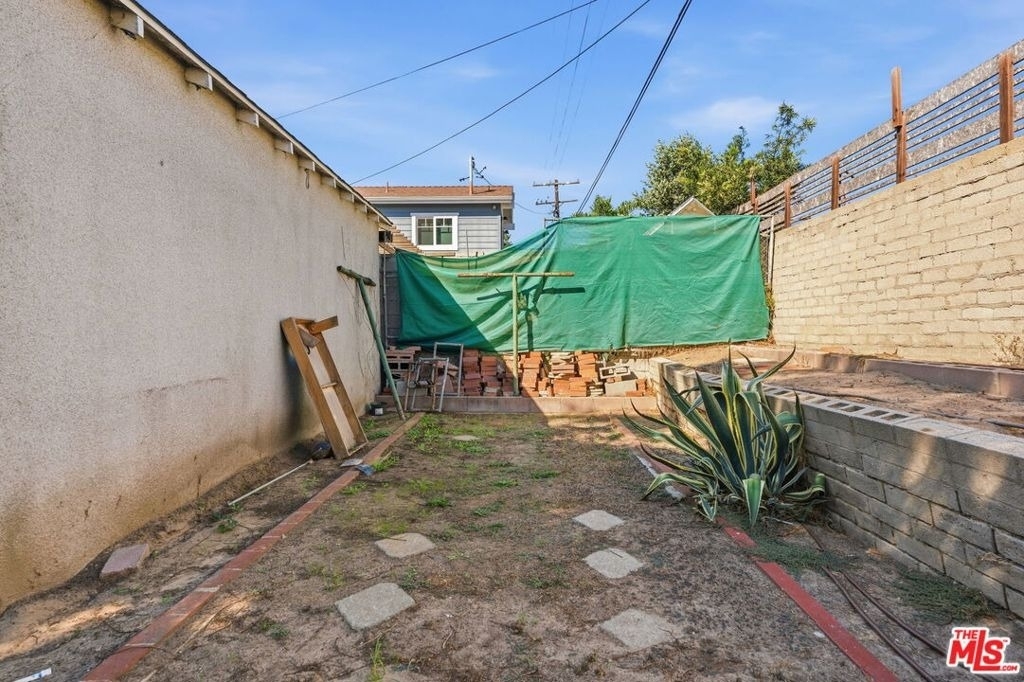6651 W 88th Street - Photo 24