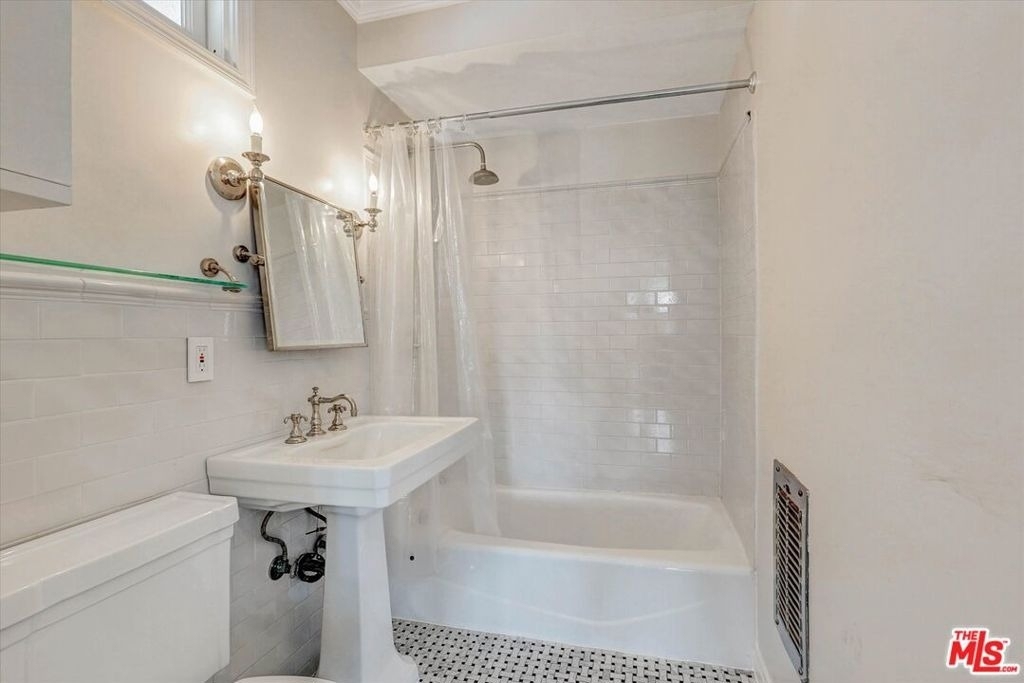 2200 Outpost Drive - Photo 19