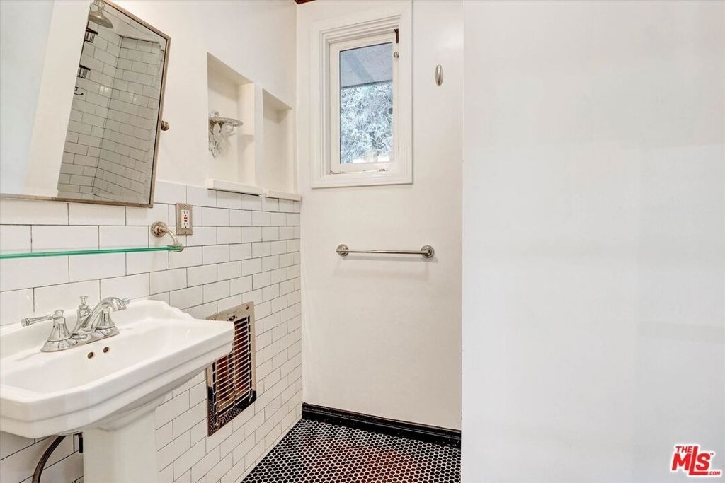2200 Outpost Drive - Photo 23