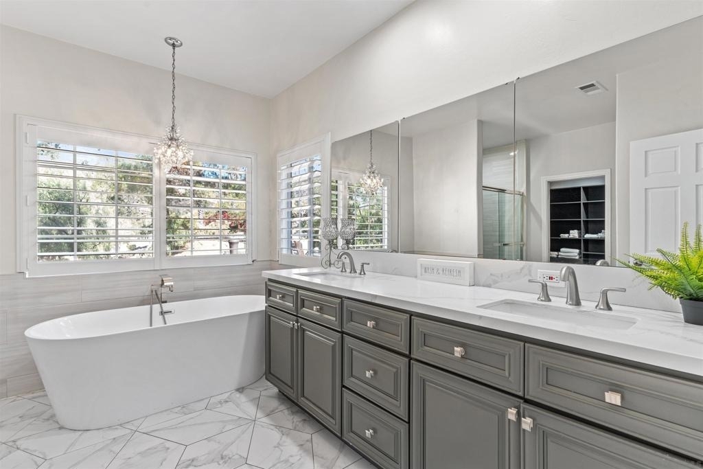 1696 Gil Way - Photo 13