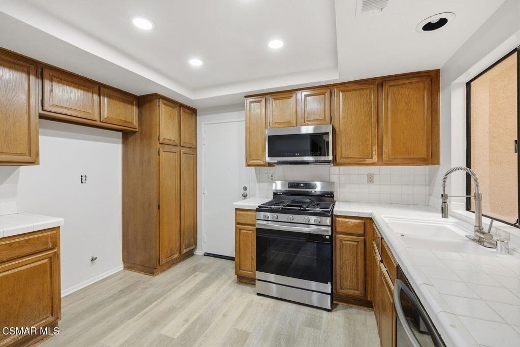 460 Country Club Drive - Photo 11