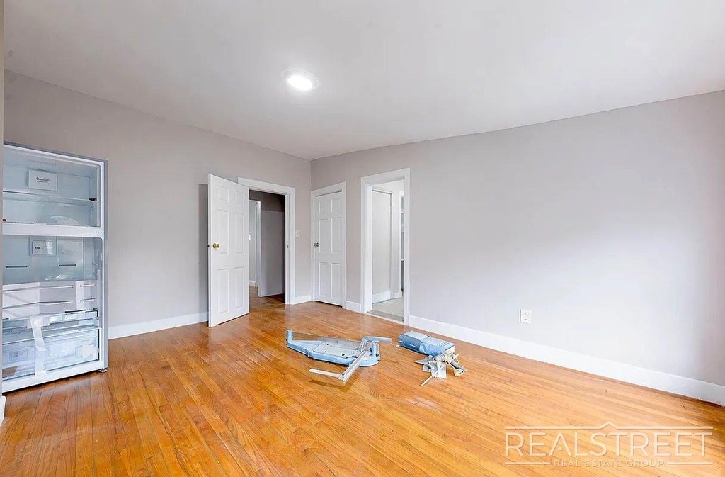 135 Quincy Street - Photo 1