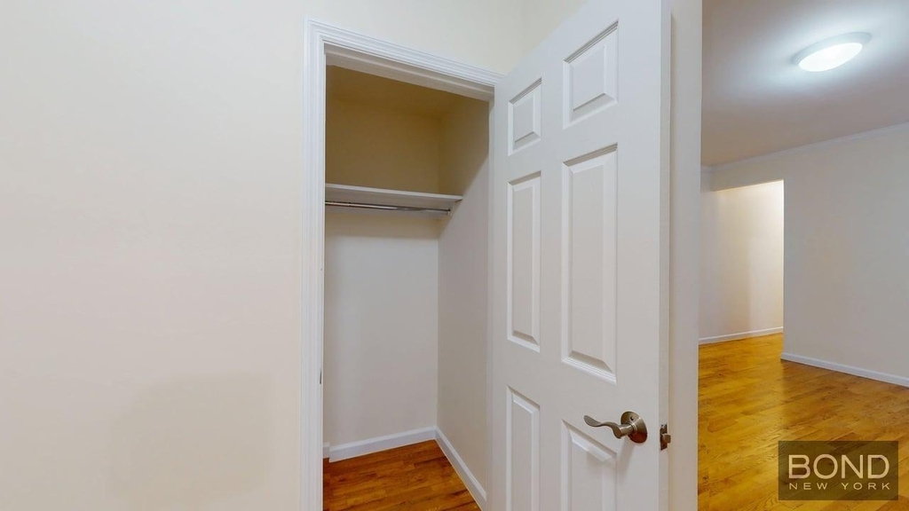 West 171st Street - Photo 4