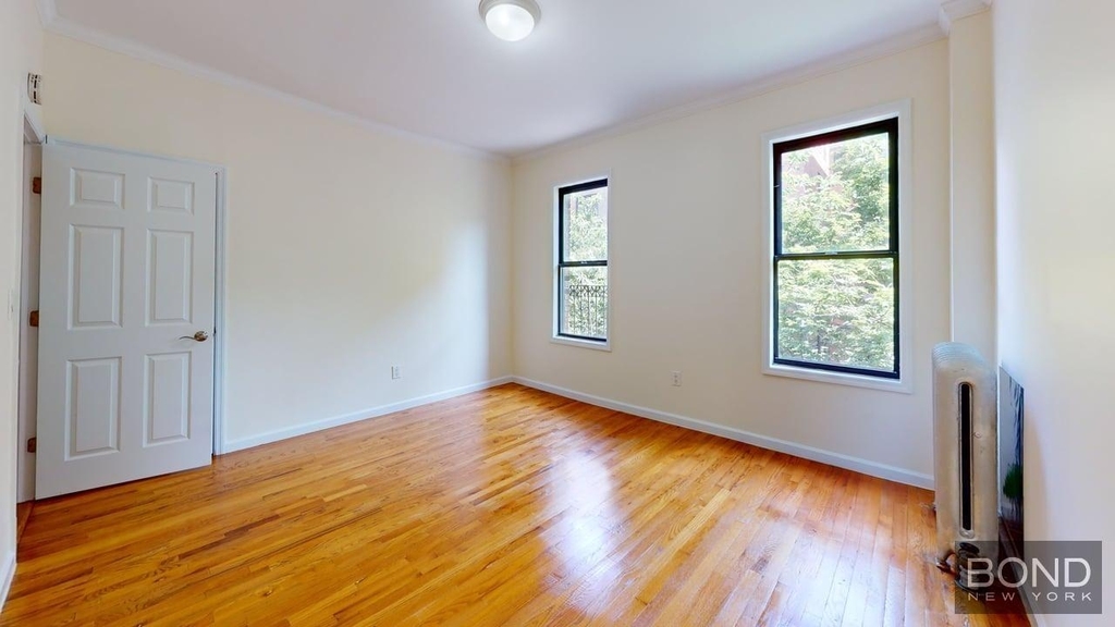 West 171st Street - Photo 12