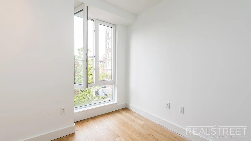 74 Maujer Street - Photo 8