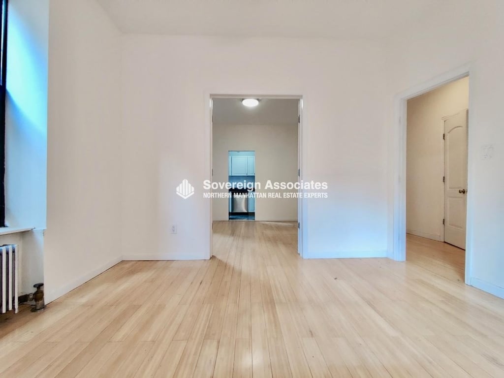676 Riverside Drive - Photo 3