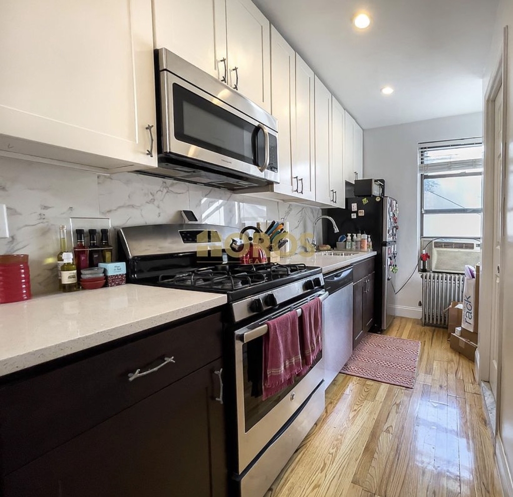170 Avenue B - Photo 3