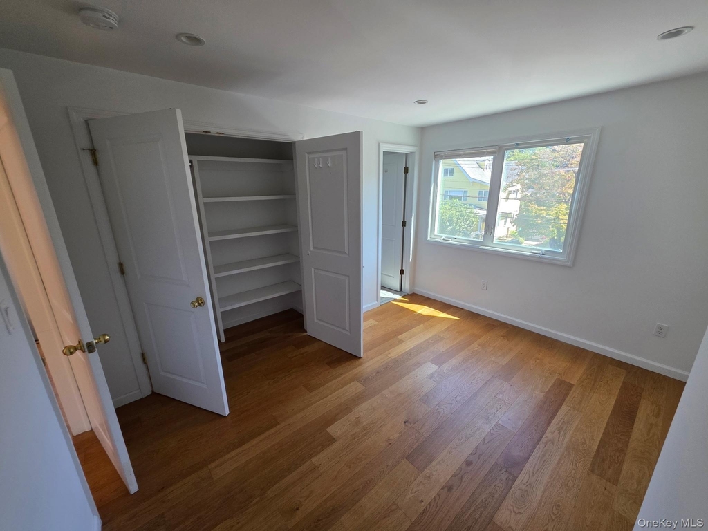 109 Fourth Avenue - Photo 6