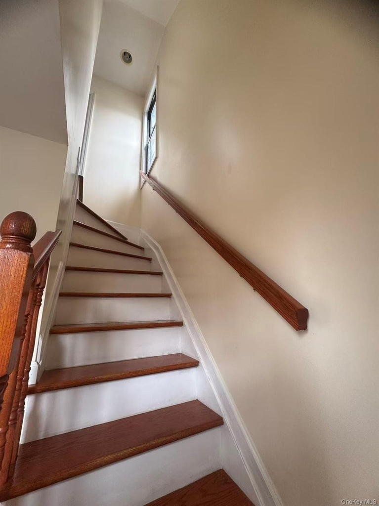 18-19 College Point Boulevard - Photo 4