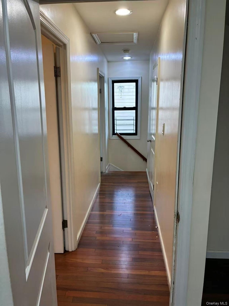 18-19 College Point Boulevard - Photo 5