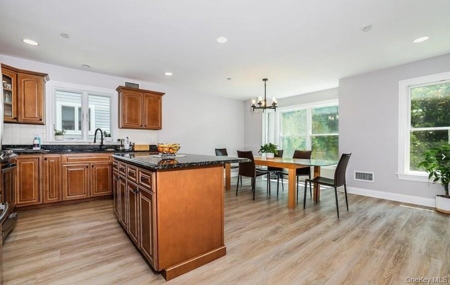 186 Woodside Avenue - Photo 2