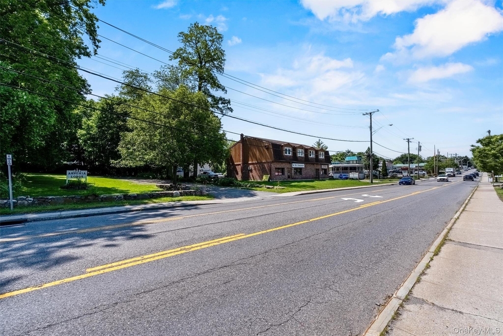 1860 E Main Street - Photo 8