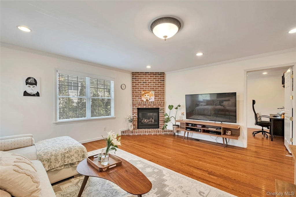 119 Montgomery Avenue - Photo 6