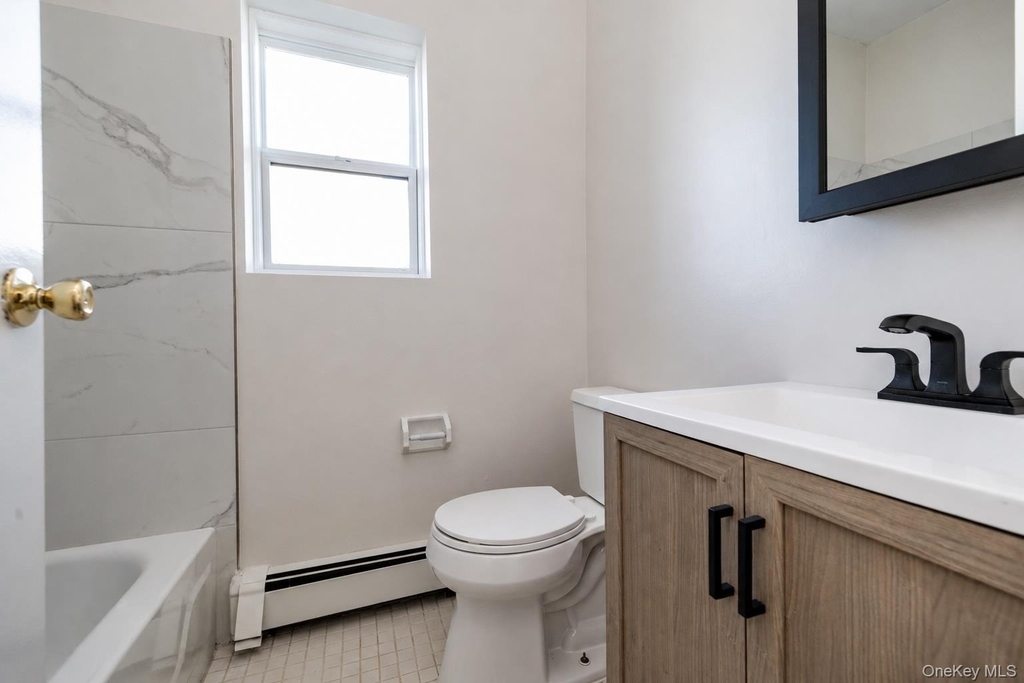 475 W Broadway - Photo 5