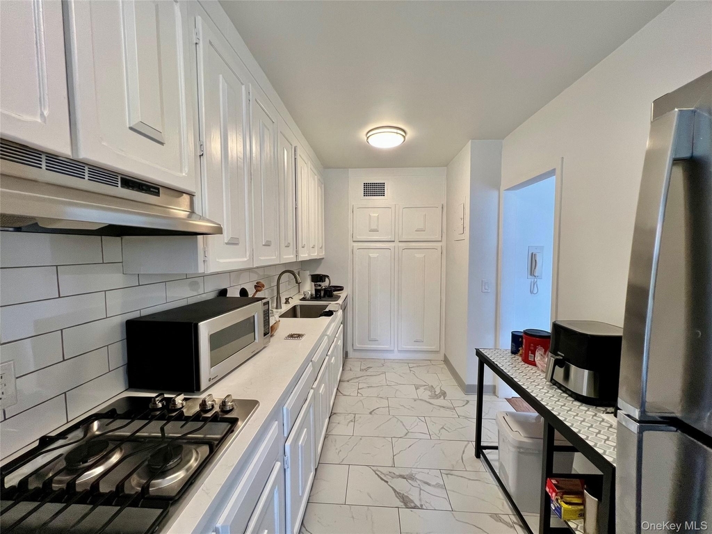 30 Lake Street - Photo 1