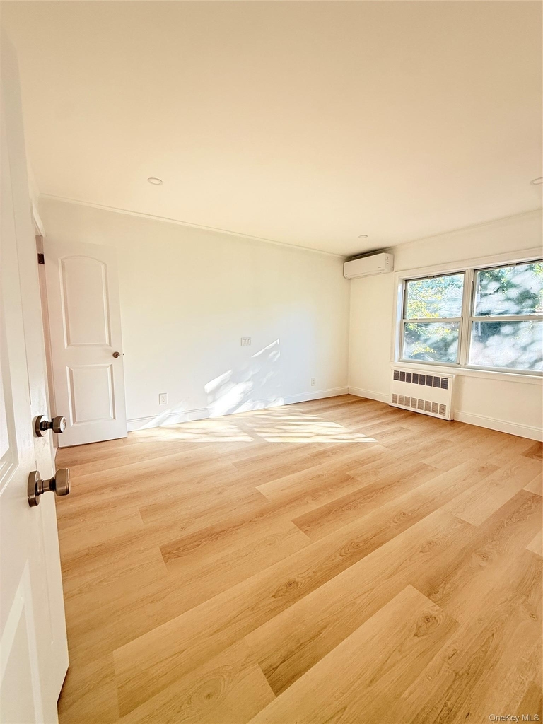 5829 182nd Street - Photo 6