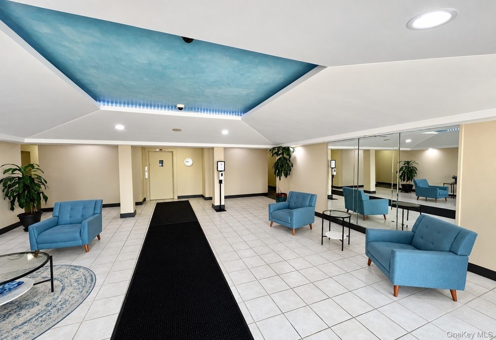 855 E Broadway - Photo 2