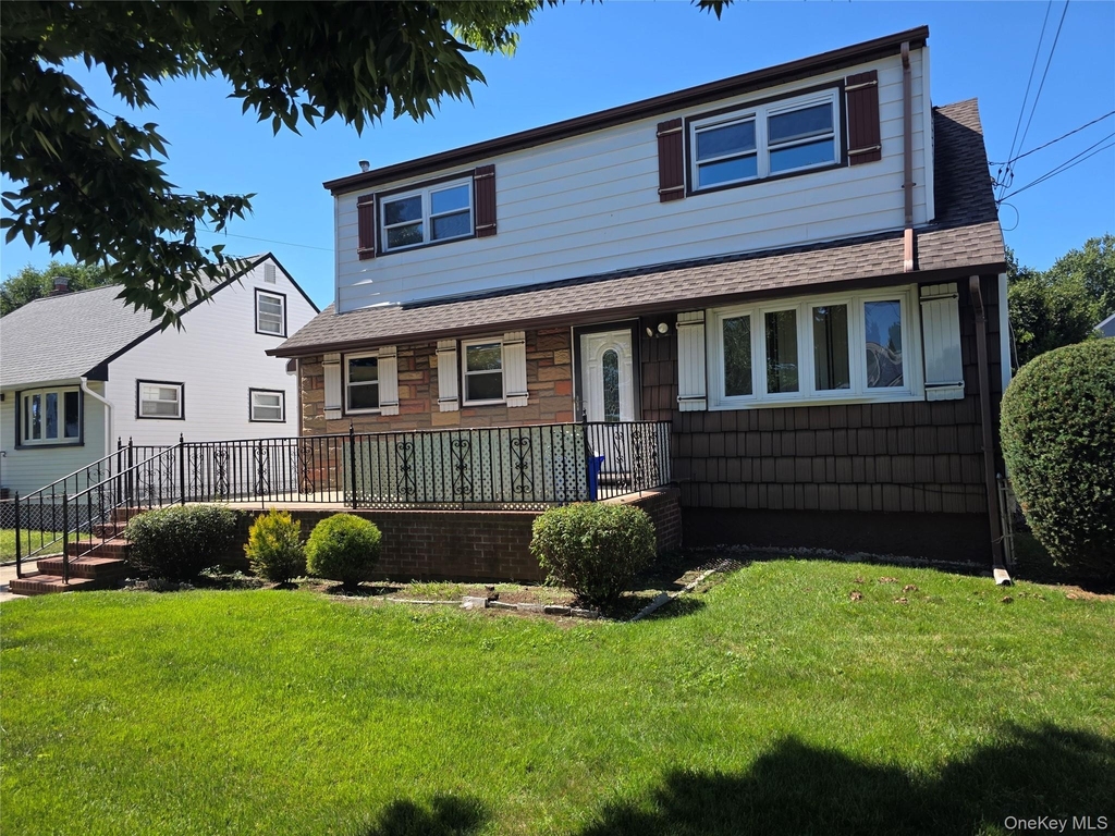 66 Gates Avenue - Photo 18