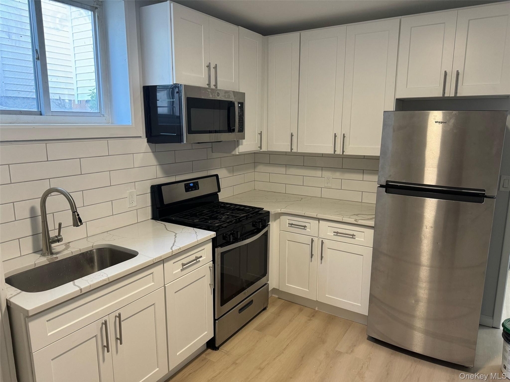33 Union Lane - Photo 0