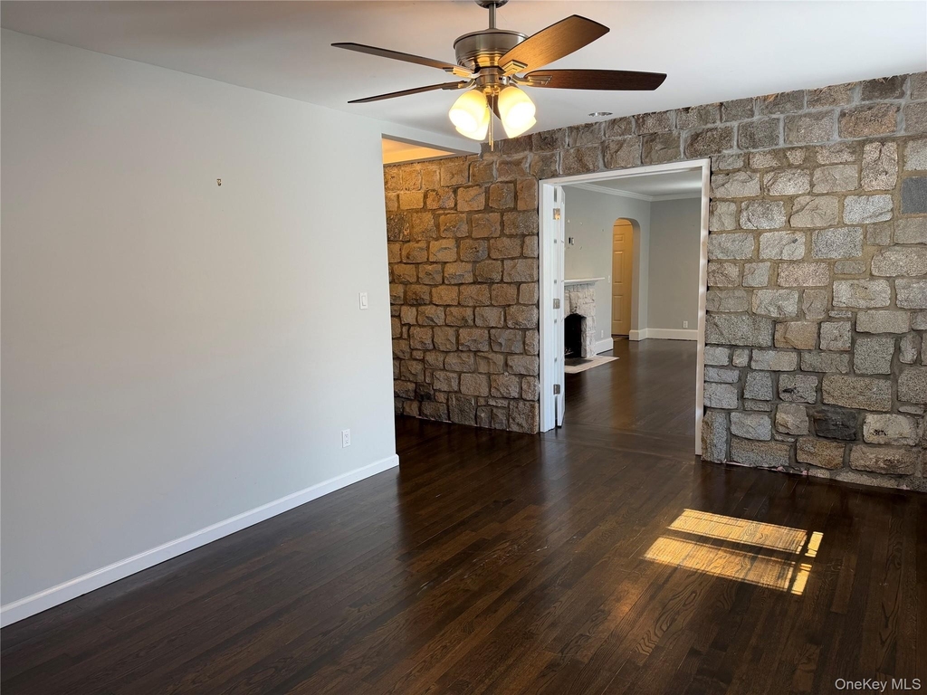2100 Hillside Avenue - Photo 5
