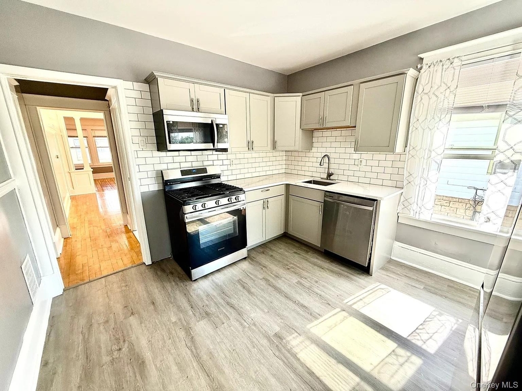 30 Manitou Avenue - Photo 4