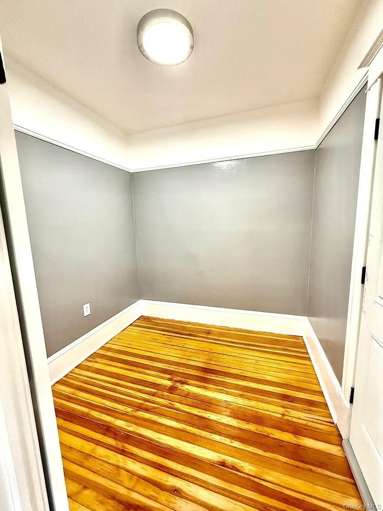 30 Manitou Avenue - Photo 8