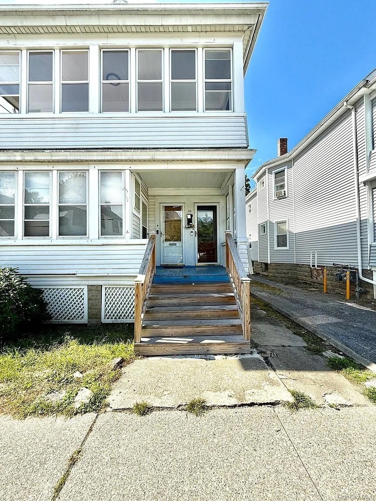 30 Manitou Avenue - Photo 0