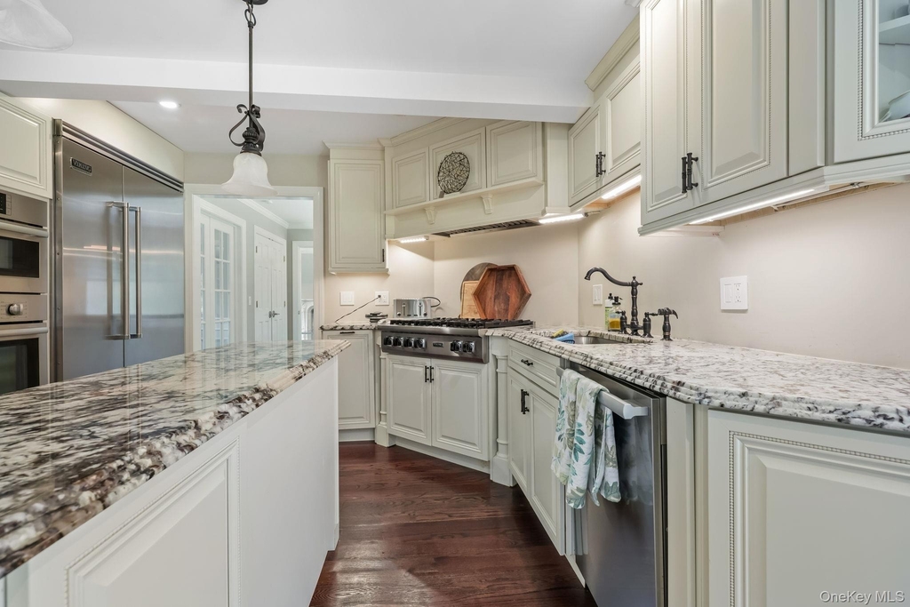 777 Armonk Road - Photo 10