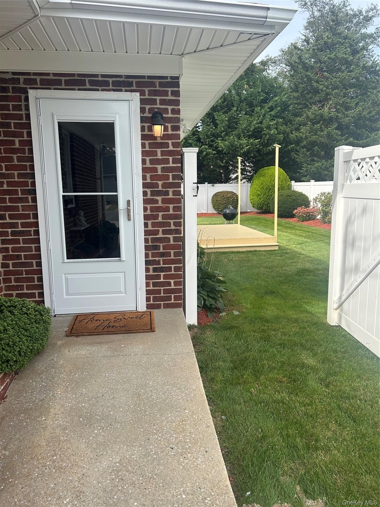 50 Willow Lane - Photo 2