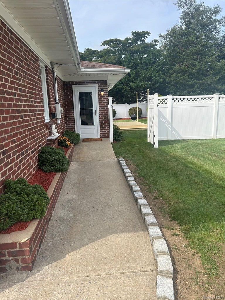 50 Willow Lane - Photo 1