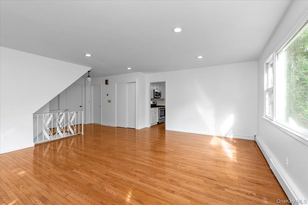 22 Putnam Avenue - Photo 6