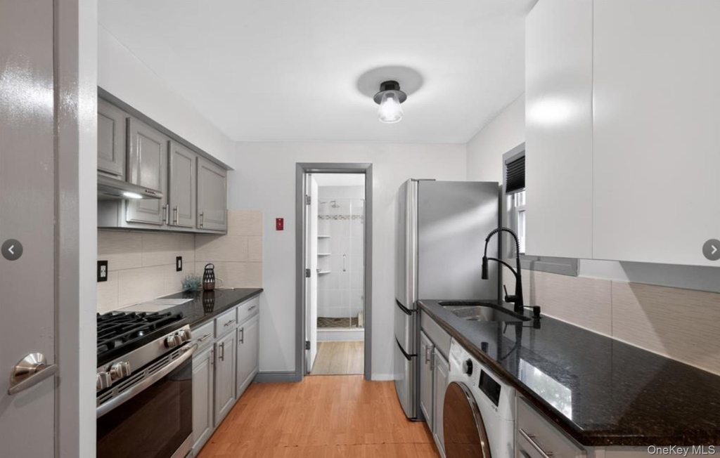2084 Washington Street - Photo 5