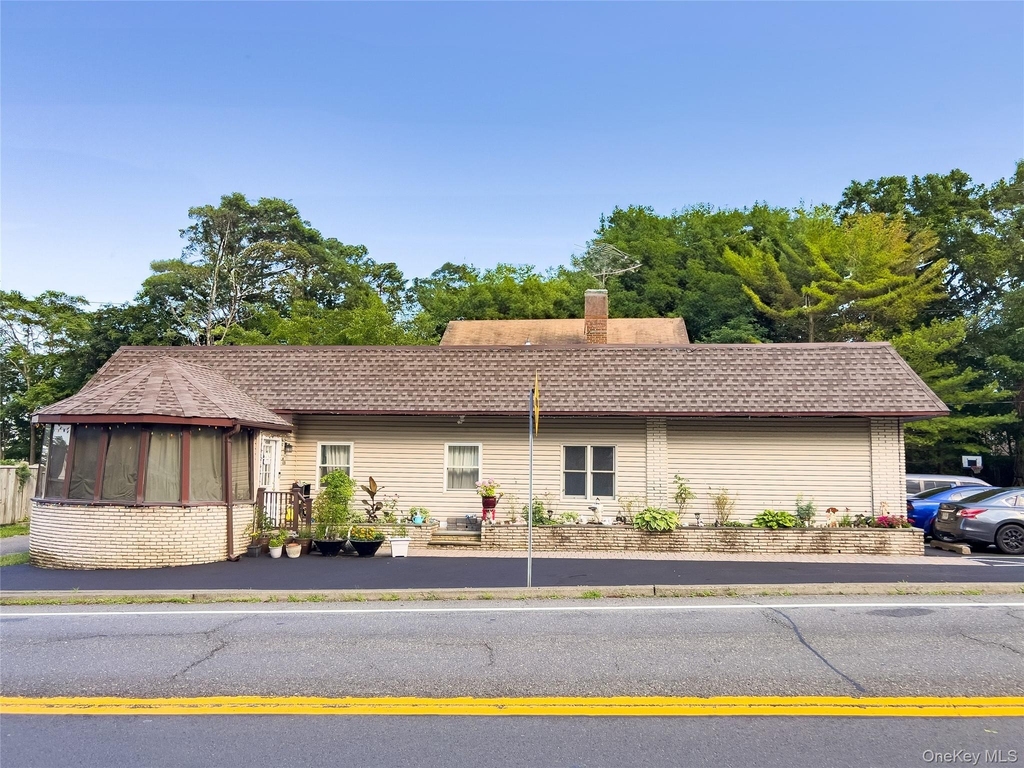 456 N Liberty Drive - Photo 0