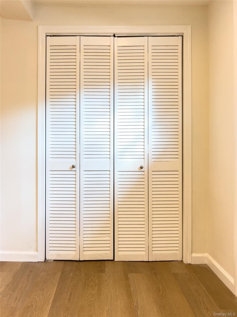 456 N Liberty Drive - Photo 9