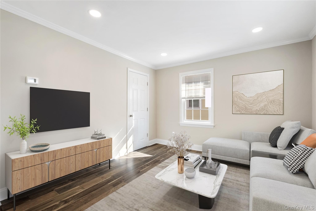 44 Robertson Avenue - Photo 8