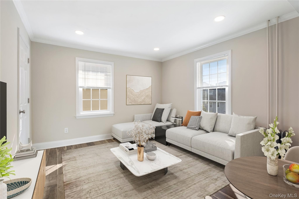 44 Robertson Avenue - Photo 7