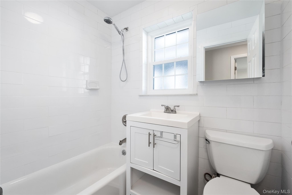 44 Robertson Avenue - Photo 10