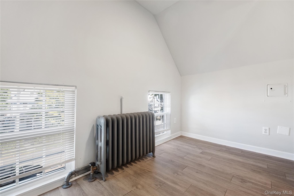 44 Robertson Avenue - Photo 13