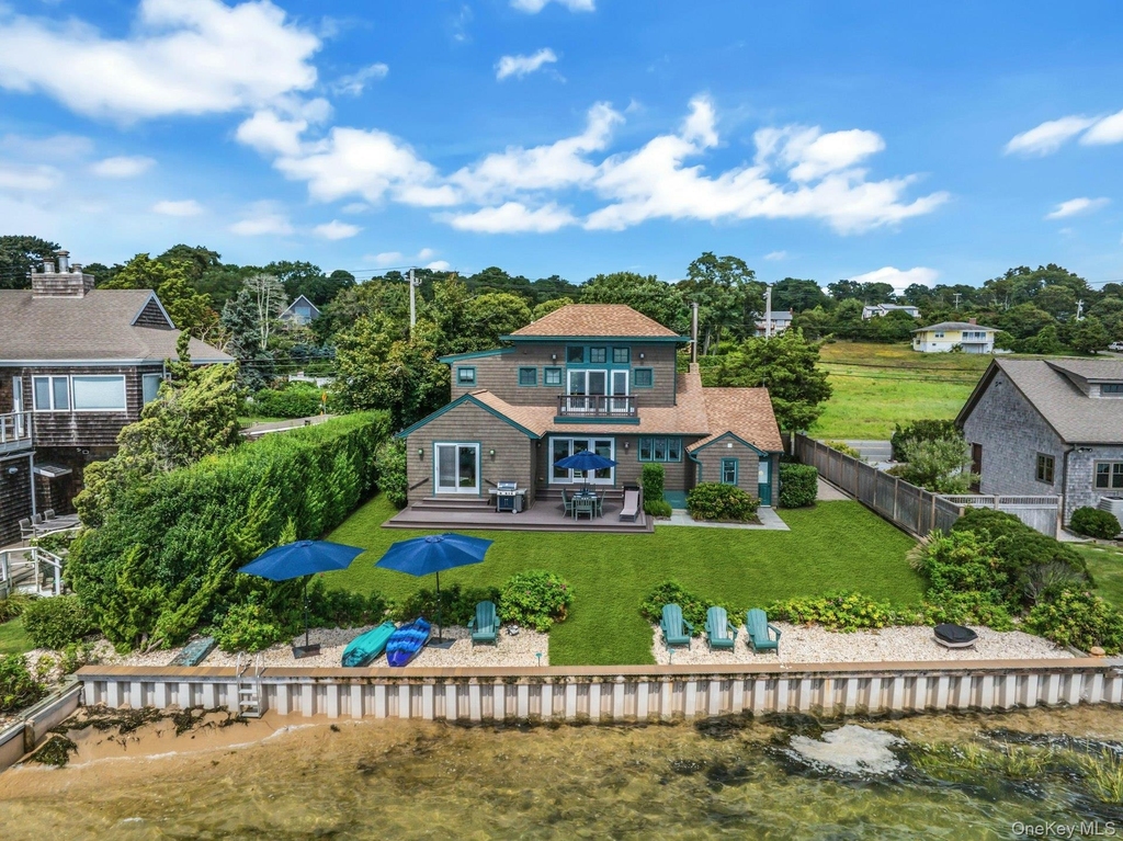 310 E Montauk Highway - Photo 1