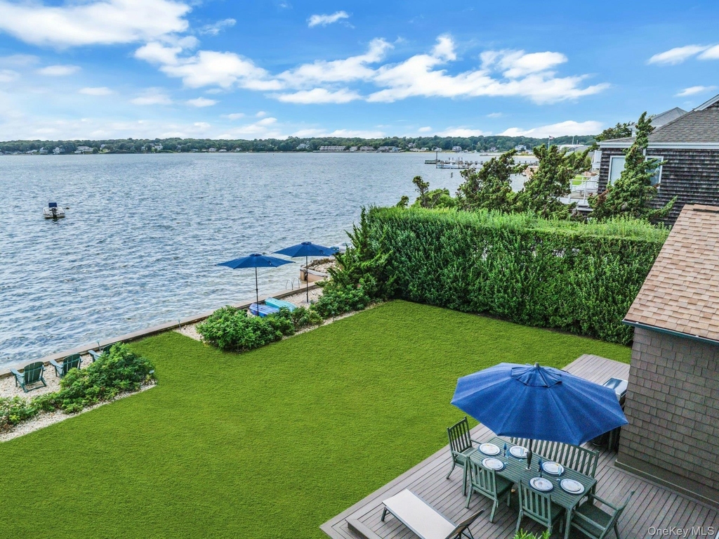 310 E Montauk Highway - Photo 27
