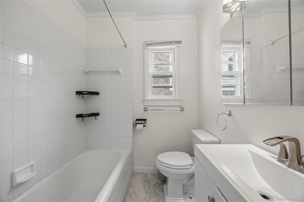 3404 Mohegan Avenue - Photo 20