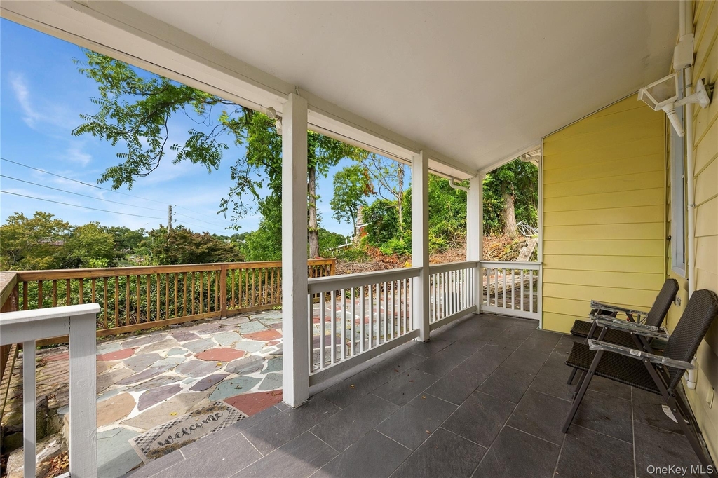 3404 Mohegan Avenue - Photo 3