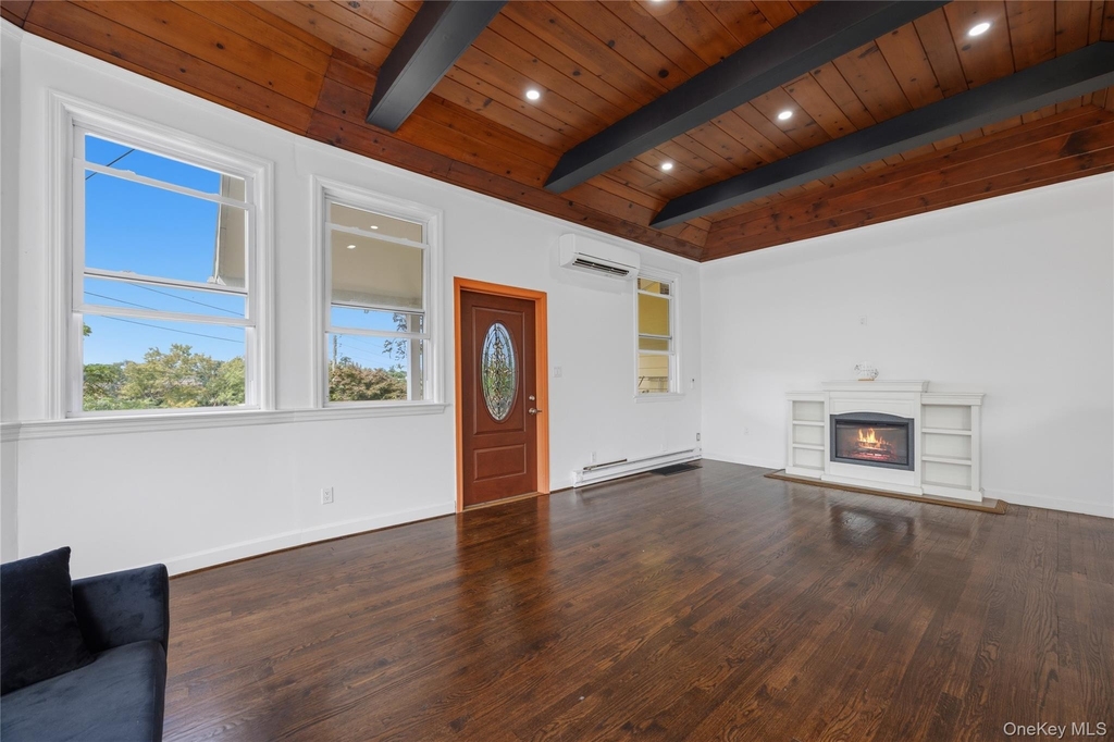 3404 Mohegan Avenue - Photo 7